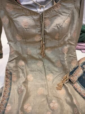 8ca89c8d-3b72-4e10-a856-6ad61113e096